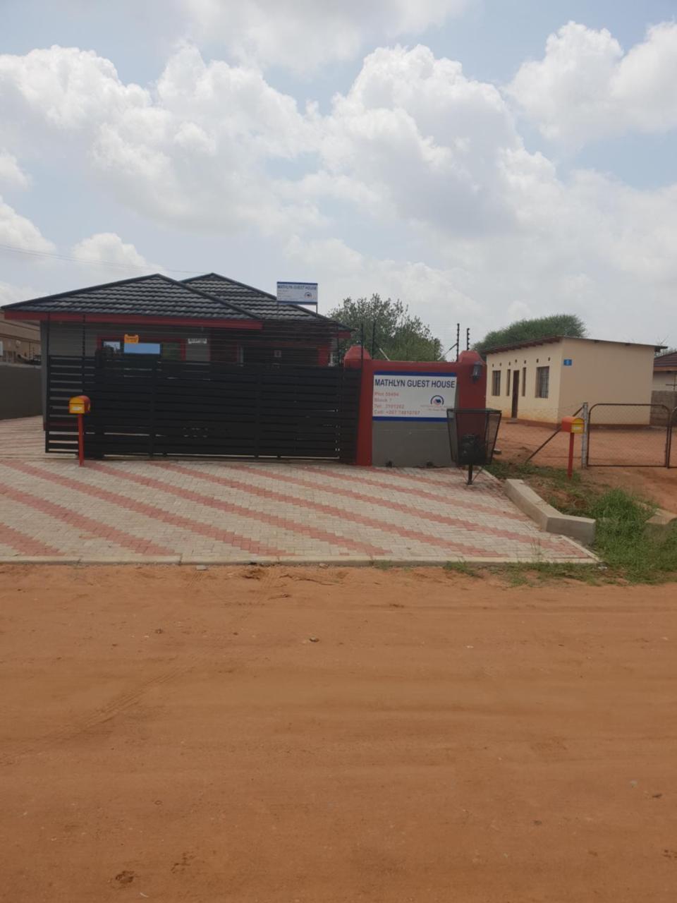 Mathlyn Guesthouse Gaborone Exteriör bild